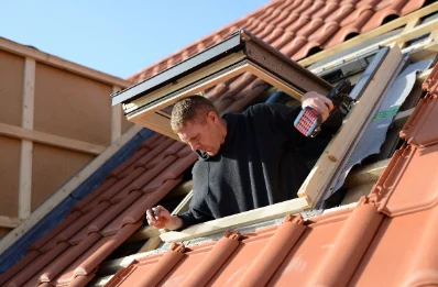 Pose de fenêtres de toit Velux à Biches